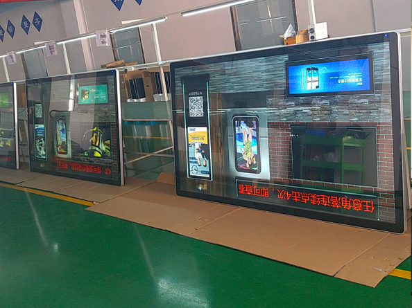 98寸两年半社区视频APP下载屏幕一般什么牌子？