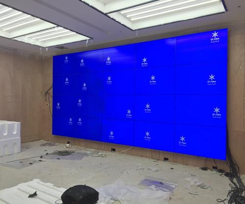 液晶拼接屏多少钱一个平方(图1) 液晶拼接屏多少钱一个平方(图1)